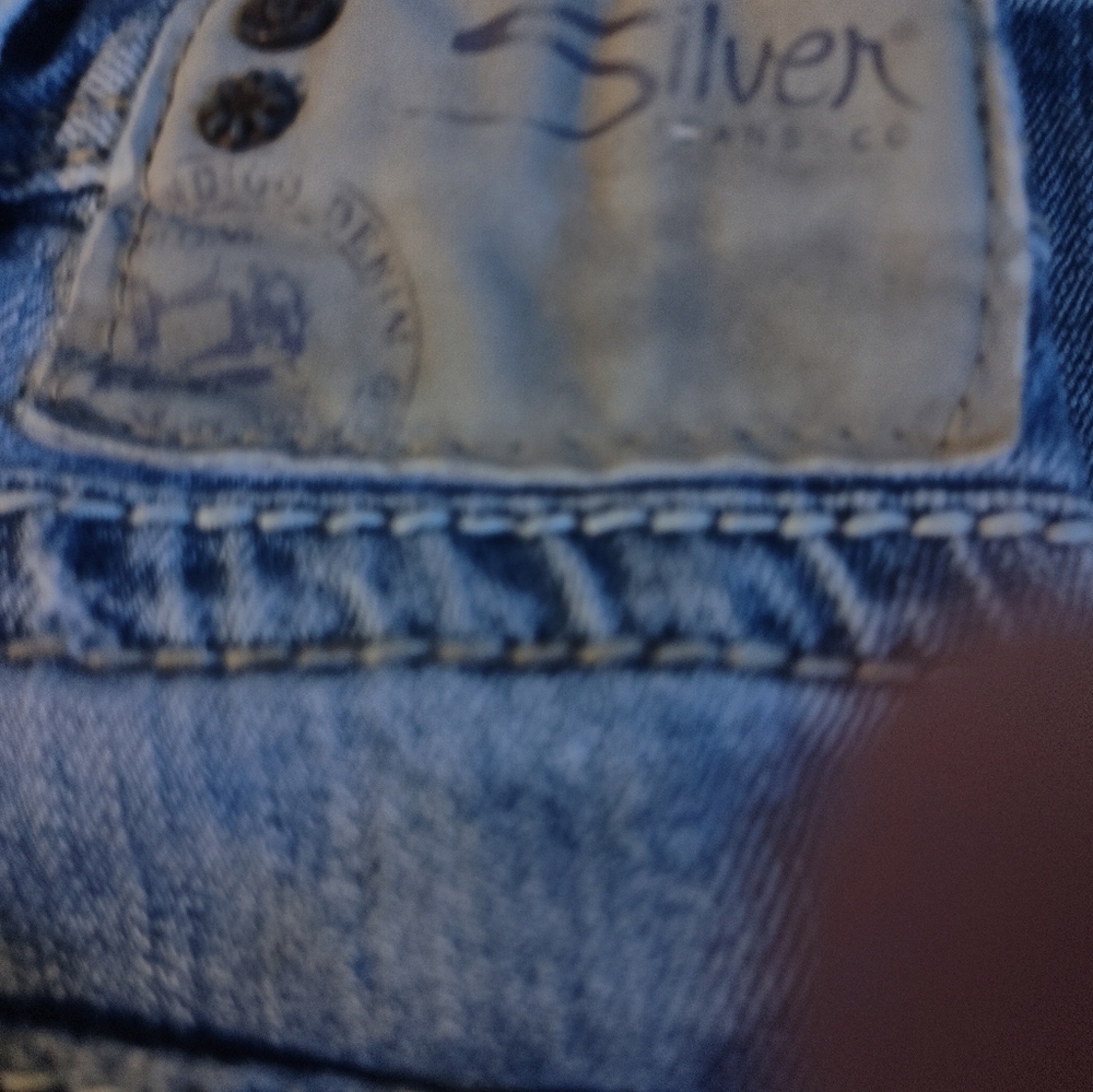 SILVER JEANS CO 32/32